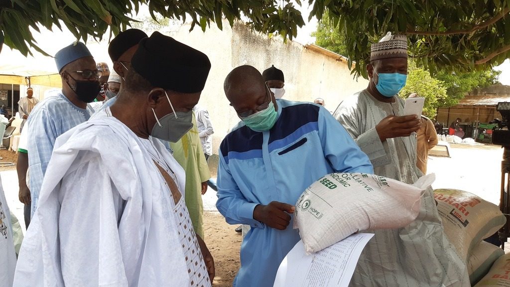 Reducing COVID-19 Impact on Agriculture: TAAT and Partners Support Nigerian Farmers with improved seeds